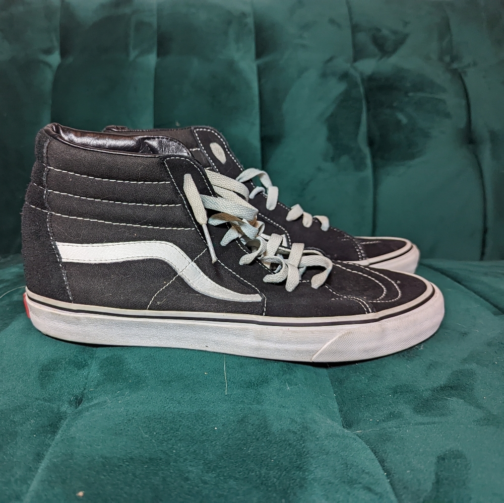 Classic black Vans sk8-hi 11.5